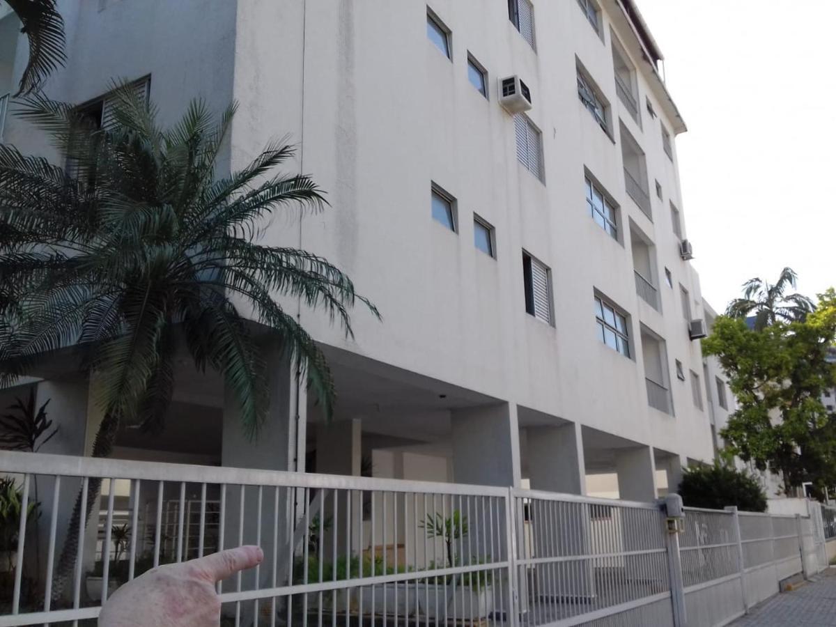 A 250M Da Praia Da Enseada Guarujá Exterior foto